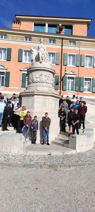 341128615_6101309153287153_5112428354800041575_n