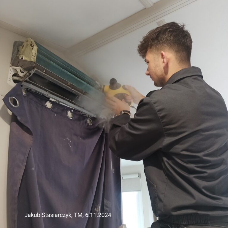 Mechatronicy galeria Praktyki Vet we Francji (14)