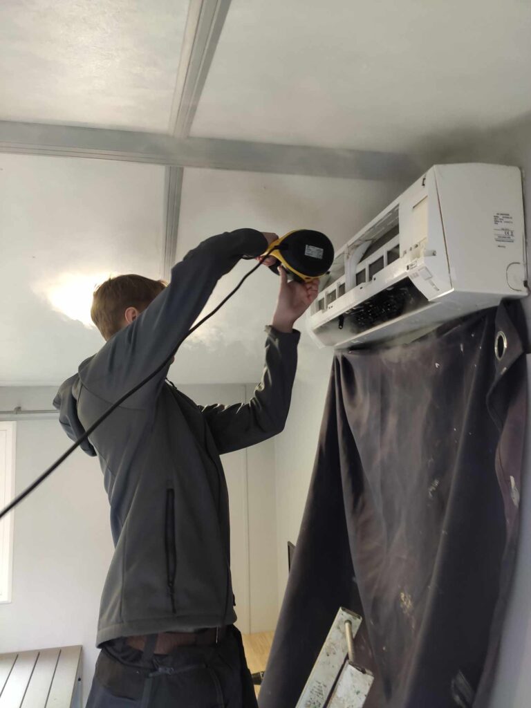 Mechatronicy galeria Praktyki Vet we Francji (4)