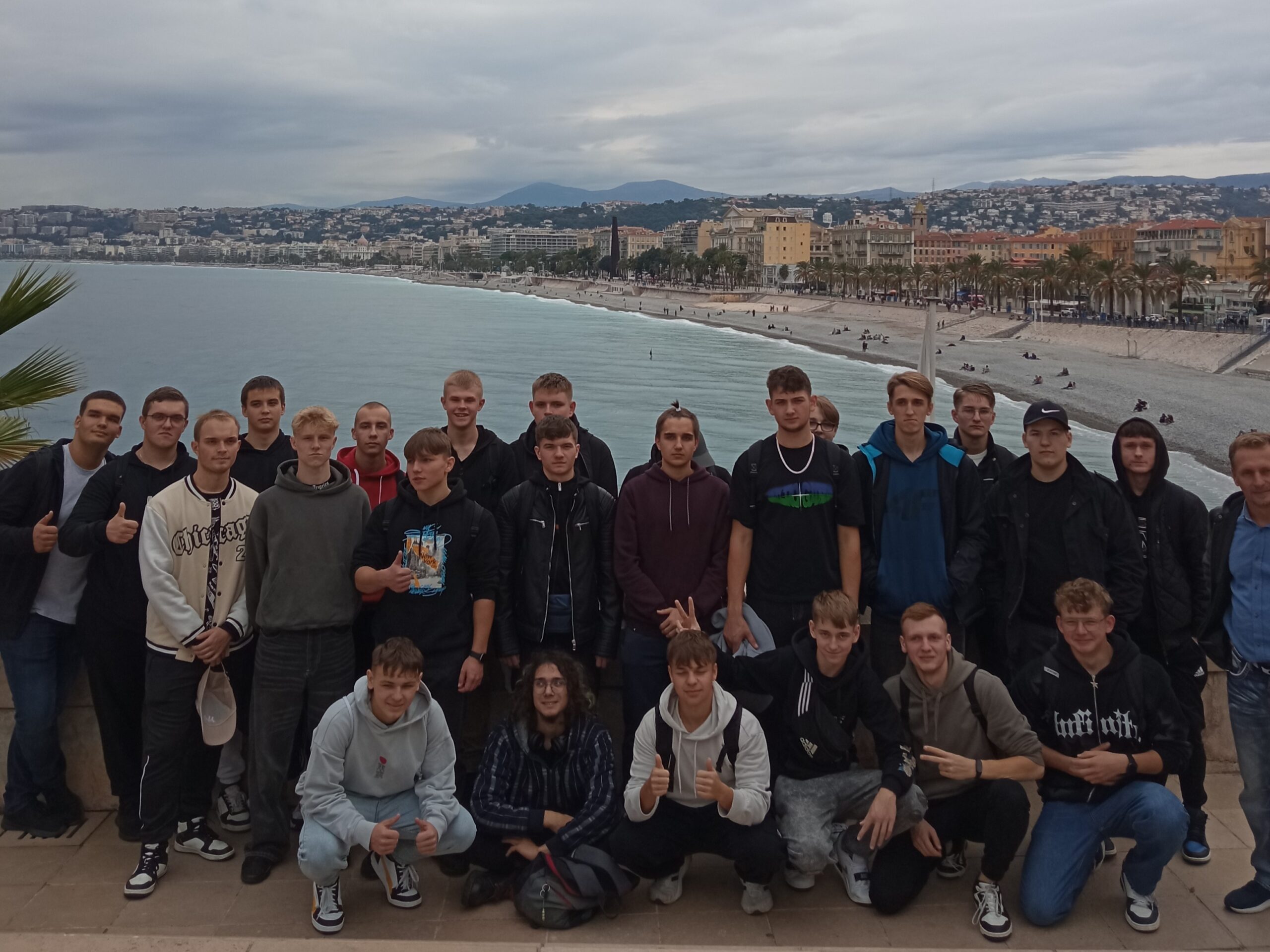 Praktyki Vet we Francji- kuturowy galeria 3na4 -1