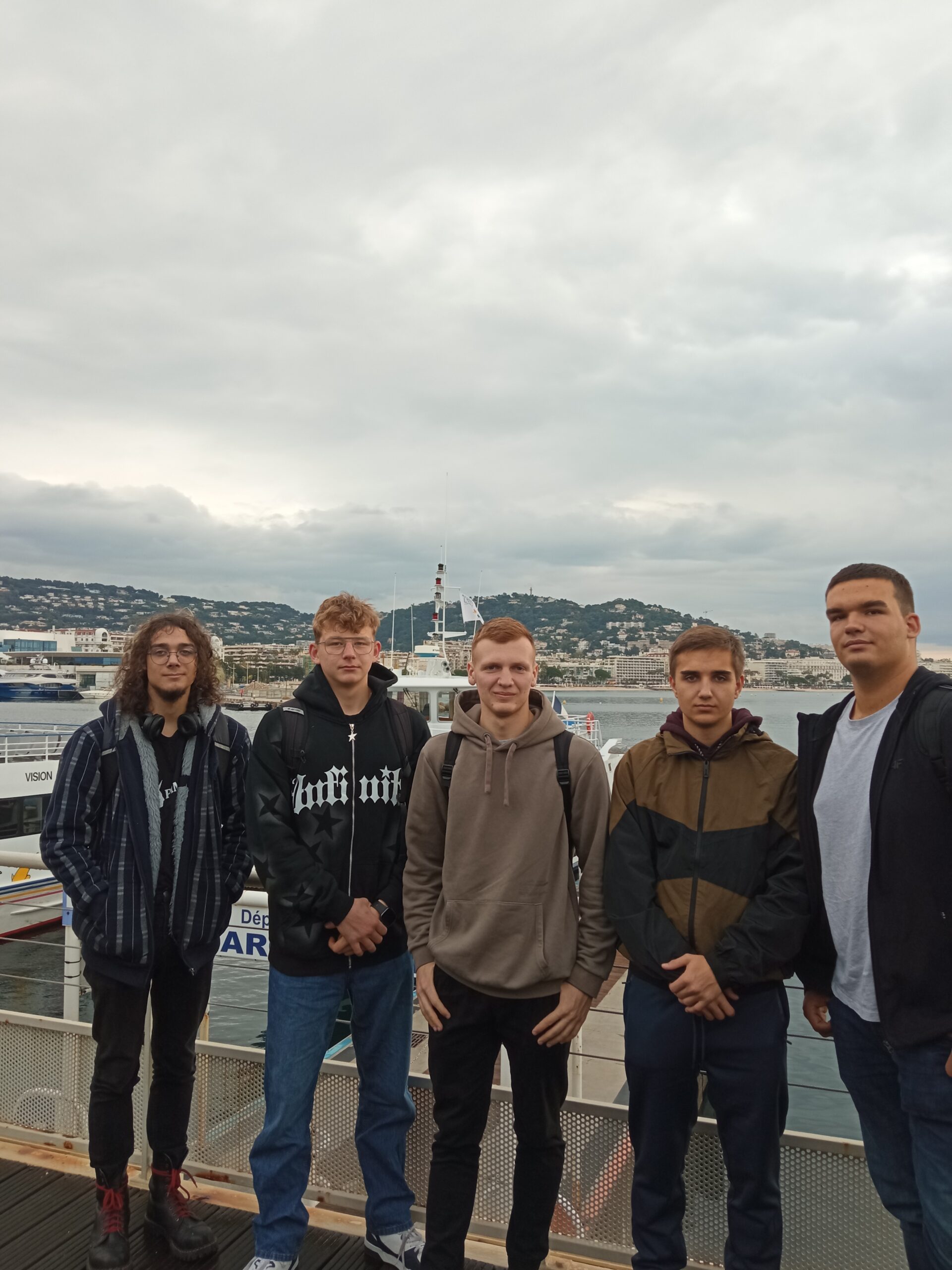 Praktyki Vet we Francji- kuturowy galeria pionowa (2)